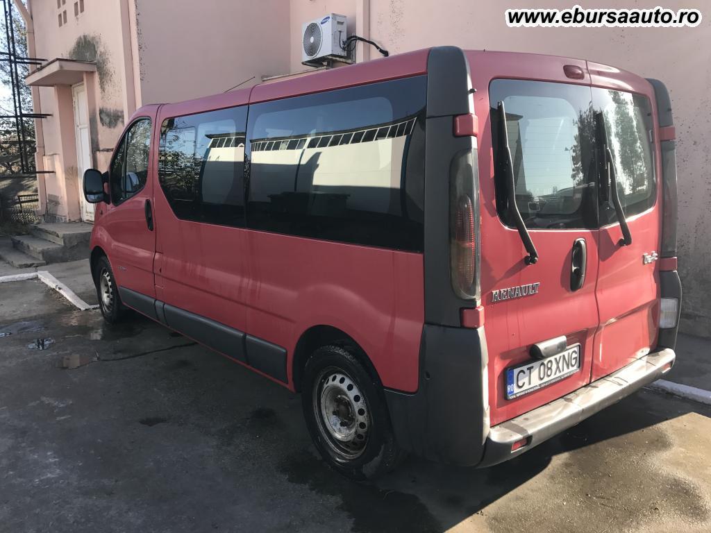 RENAULT TRAFIC