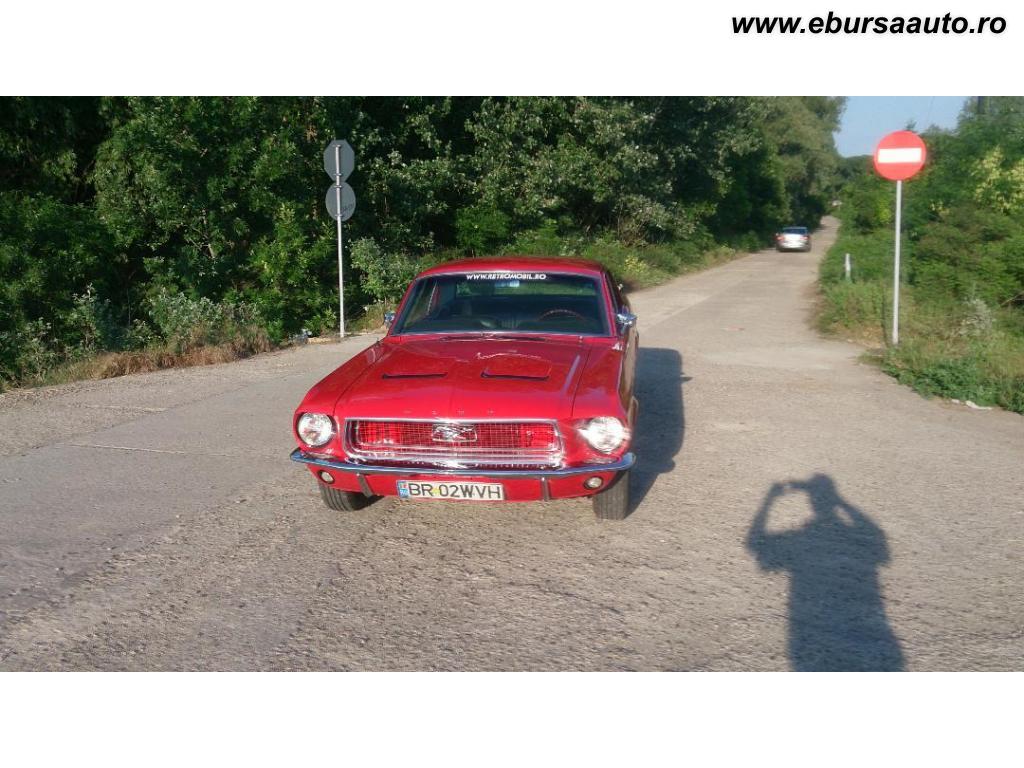 FORD MUSTANG