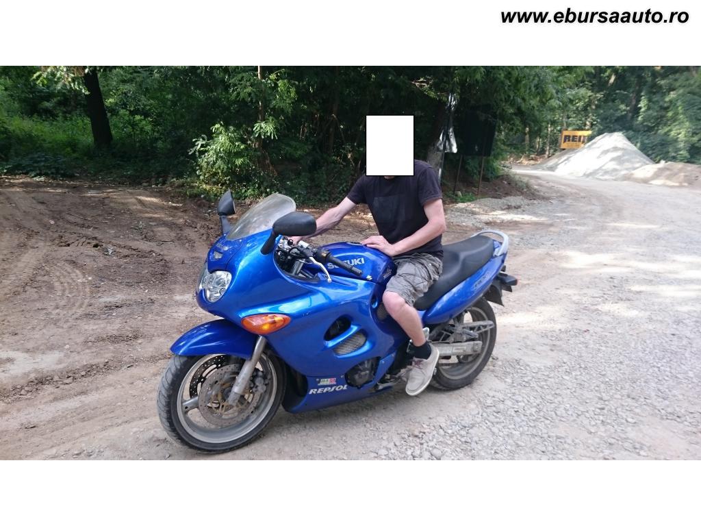 Suzuki GSX-F \/ Katana