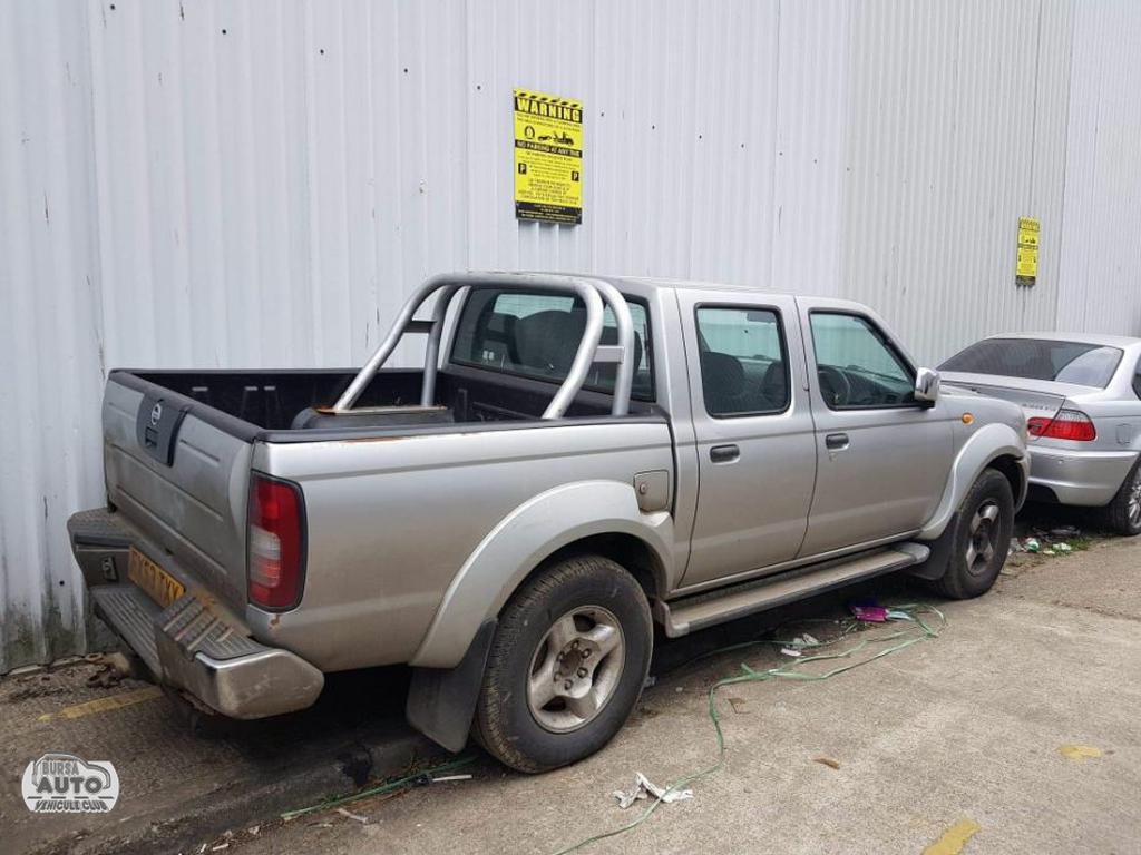 NISSAN NAVARA