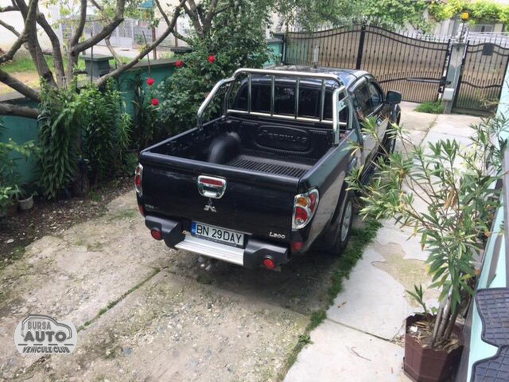 MITSUBISHI L 200