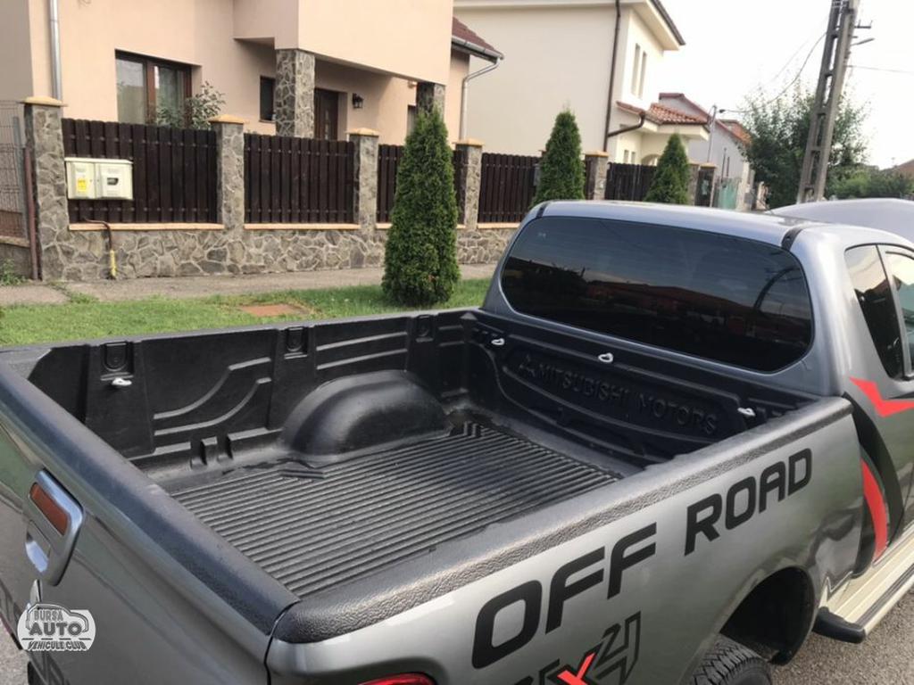 MITSUBISHI L 200
