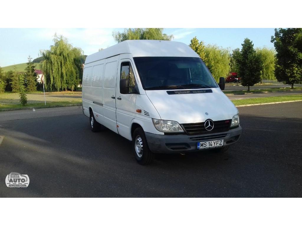 MERCEDES-BENZ SPRINTER