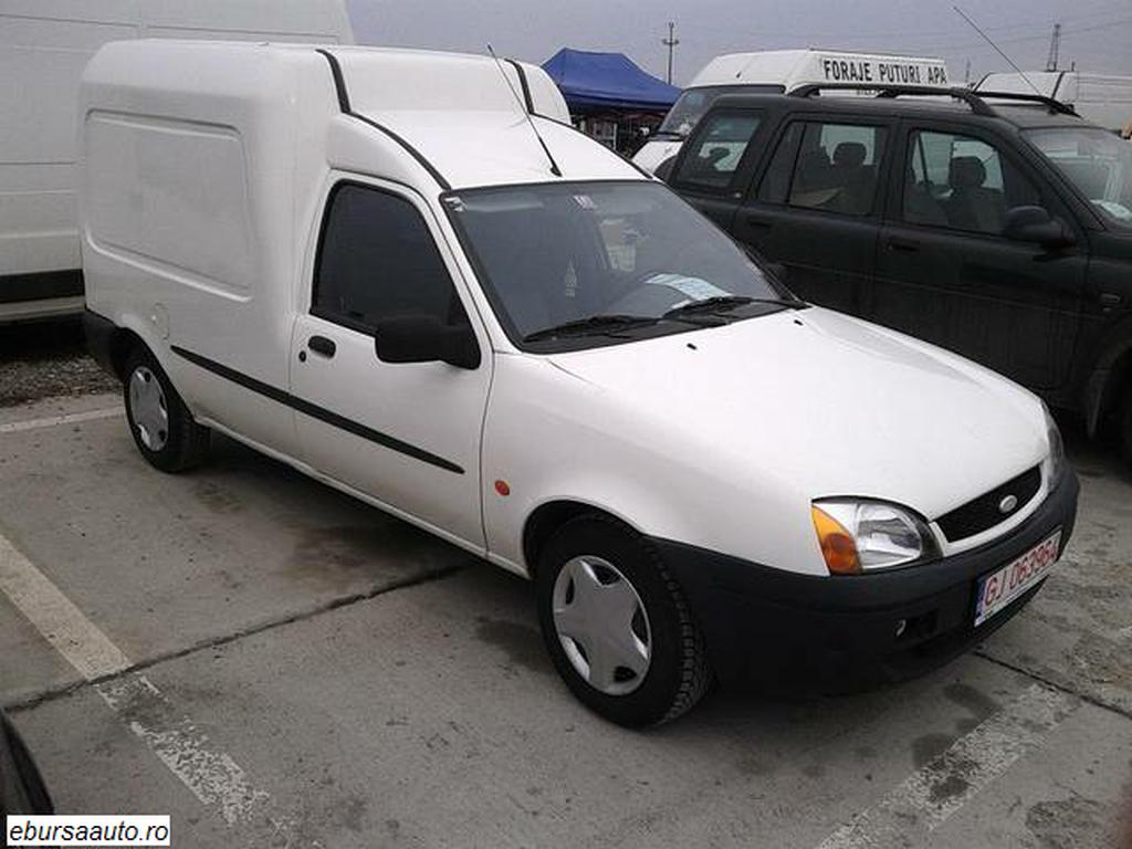 FORD COURIER