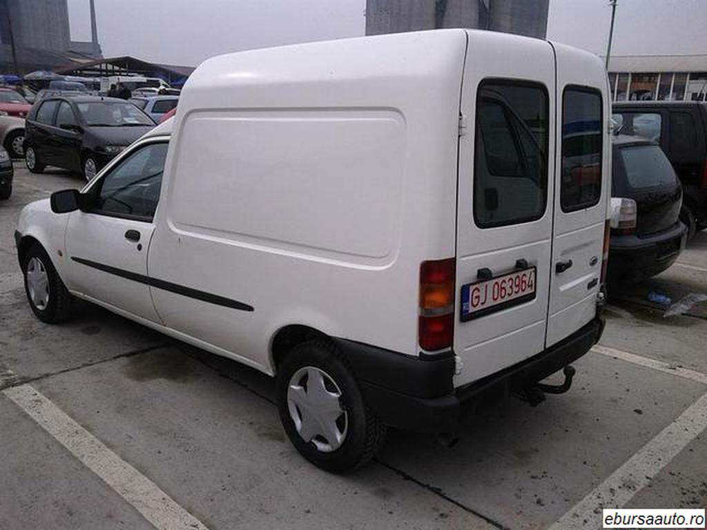 FORD COURIER