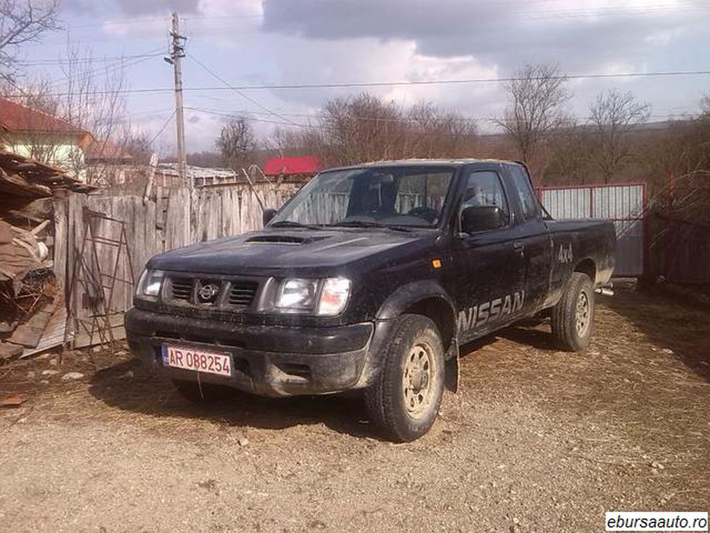 NISSAN NAVARA