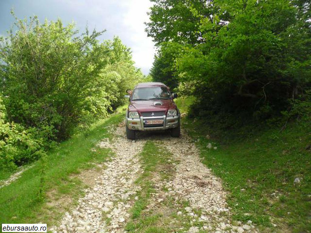 MITSUBISHI L 200